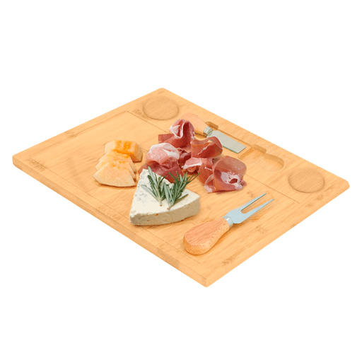 Esta tabla de queso de bambú es el complemento perfecto para tus cenas familiares o eventos especiales. Su diseño versátil la hace ideal para cualquier ocasión, brindando un toque de elegancia a la presentación de tus alimentos favoritos. Fabricada en bambú, cuenta con una práctica ranura para almacenar el cuchillo y tenedor de acero inoxidable incluidos, facilitando su uso y limpieza.